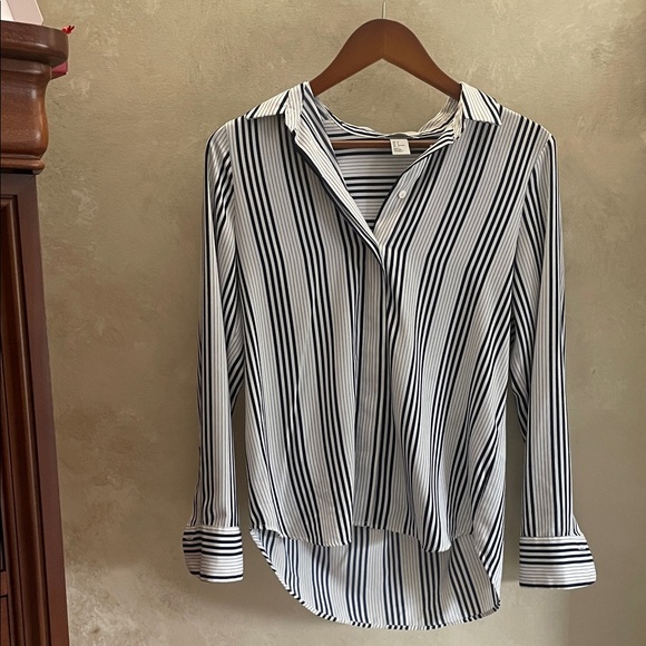 H&M Striped Button Down Shirt - Picture 1 of 3